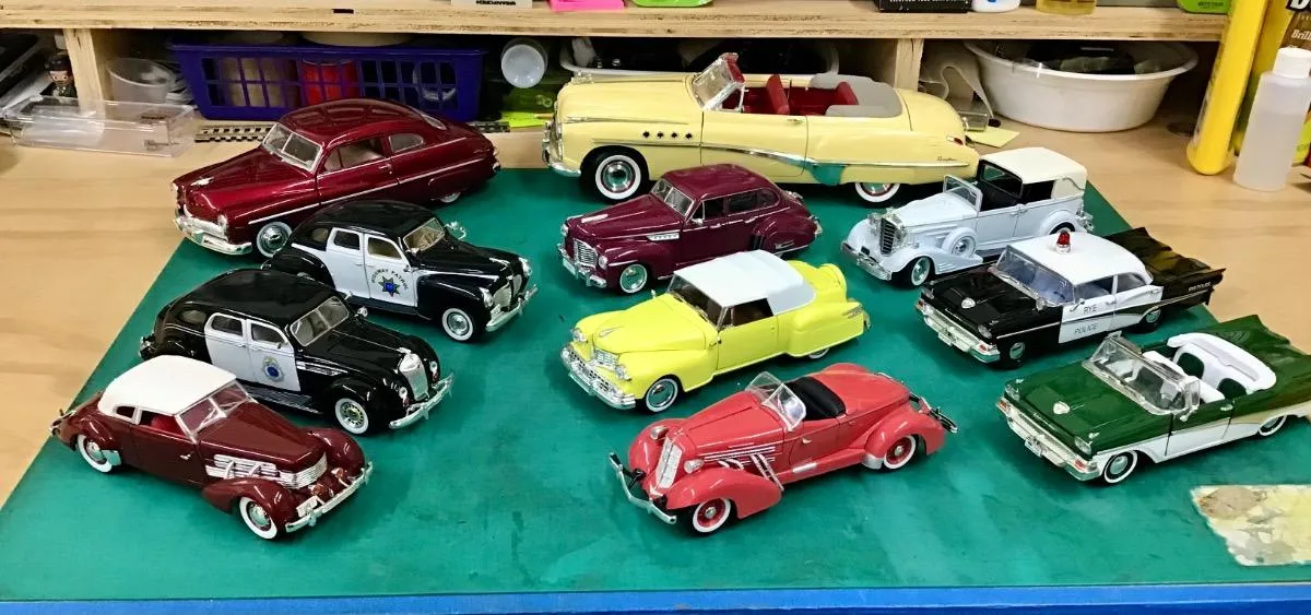 51747 1 38 scale diecast car material