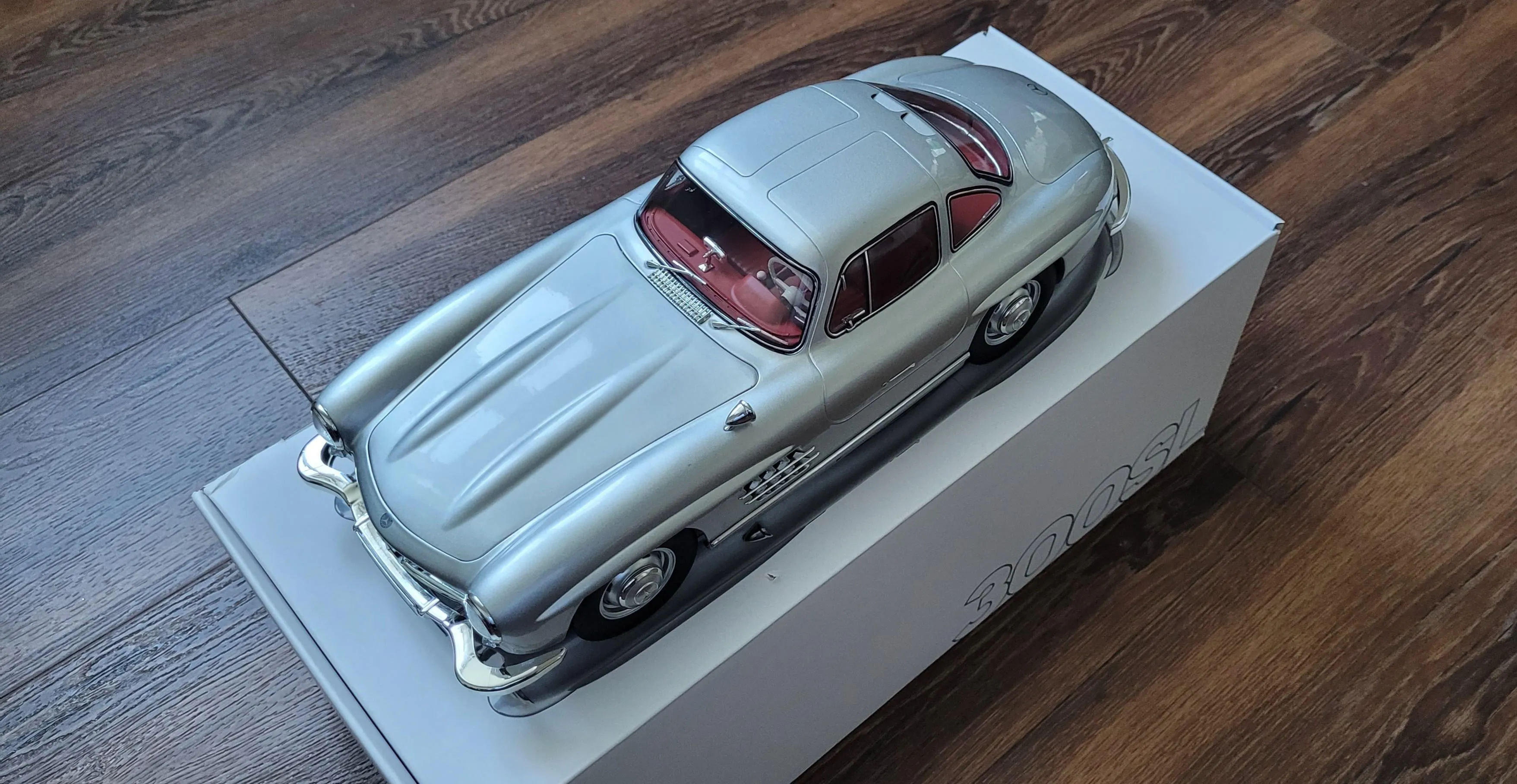 51761 mercedes 300s diecast model 2