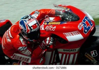 /img/51768-casey-stoner-gp8.webp