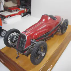 /img/51773-diecast-model-car-collection.webp