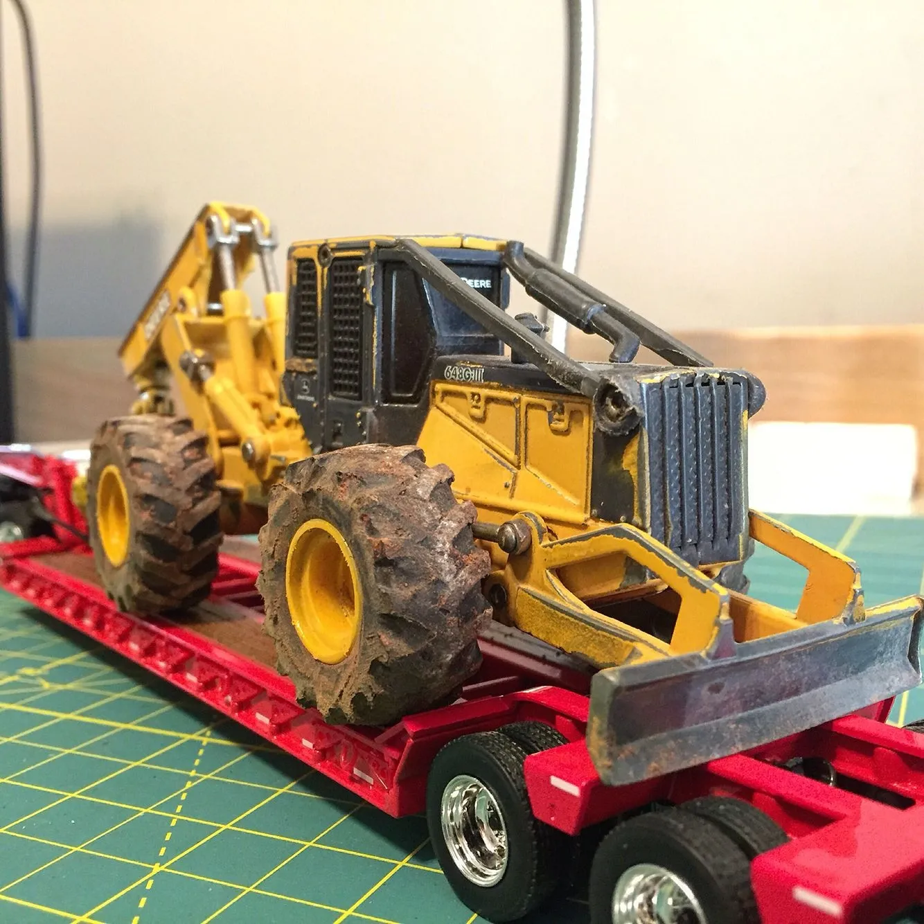 51797 diecast logging equipment display