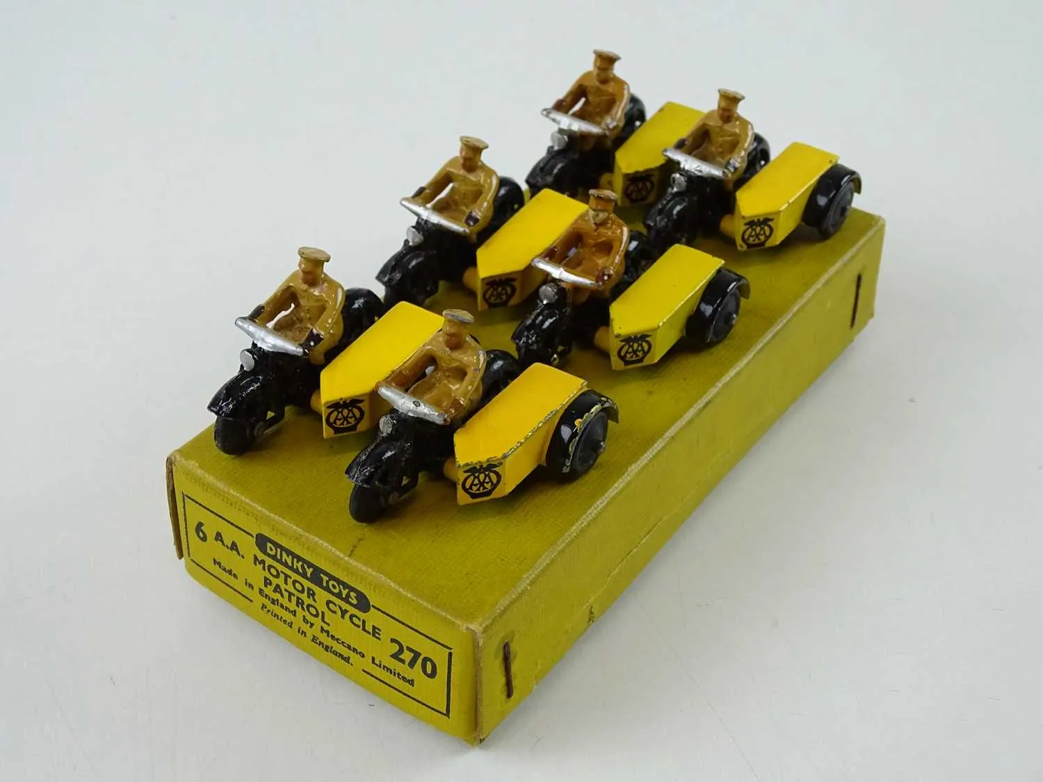 51821 vintage diecast cars