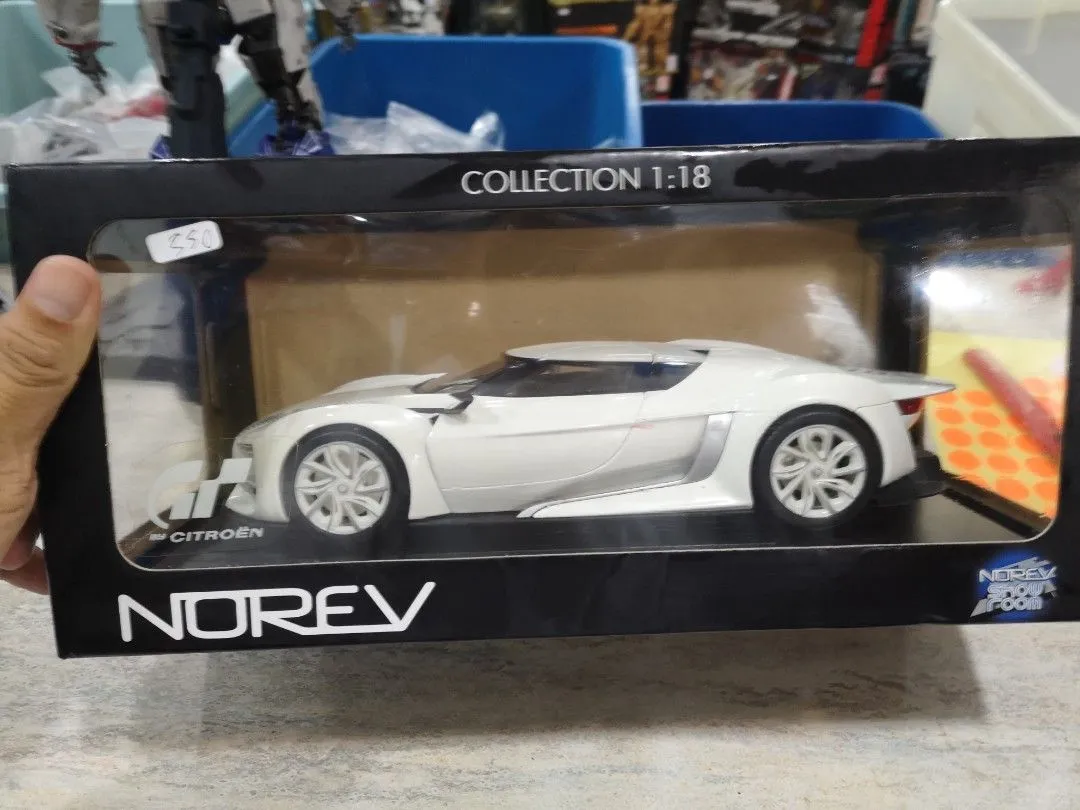 51838 norev diecast display