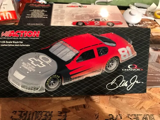 51852 dale jr homestead car diecast 2