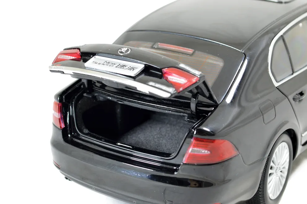 /img/51853-skoda-diecast-marketplace.webp