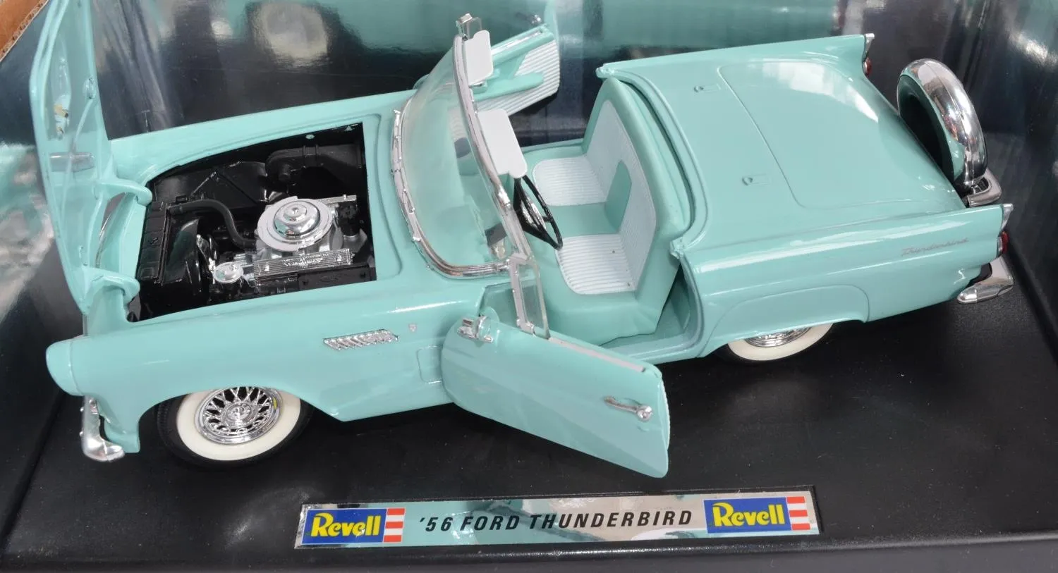 51854 revell collection display