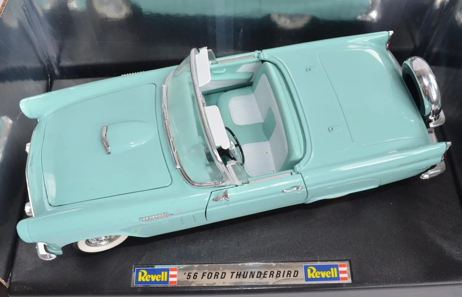 51854 revell sports car