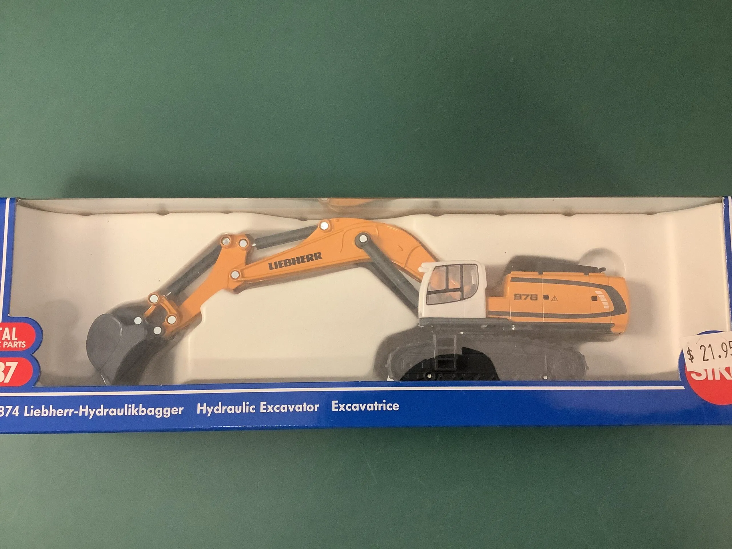51867 liebherr excavator diecast models overview