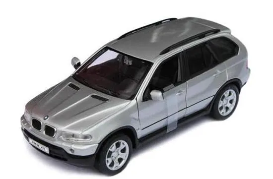 /img/51869-diecast-bmw-x5-details.webp