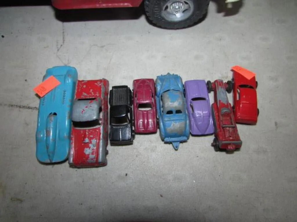 51880 plastic diecast car
