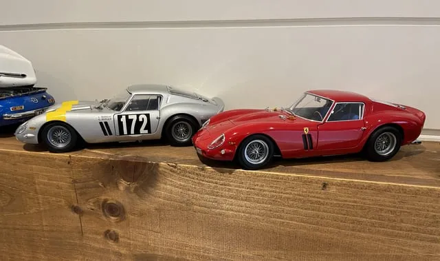 51884 ferrari gto diecast materials