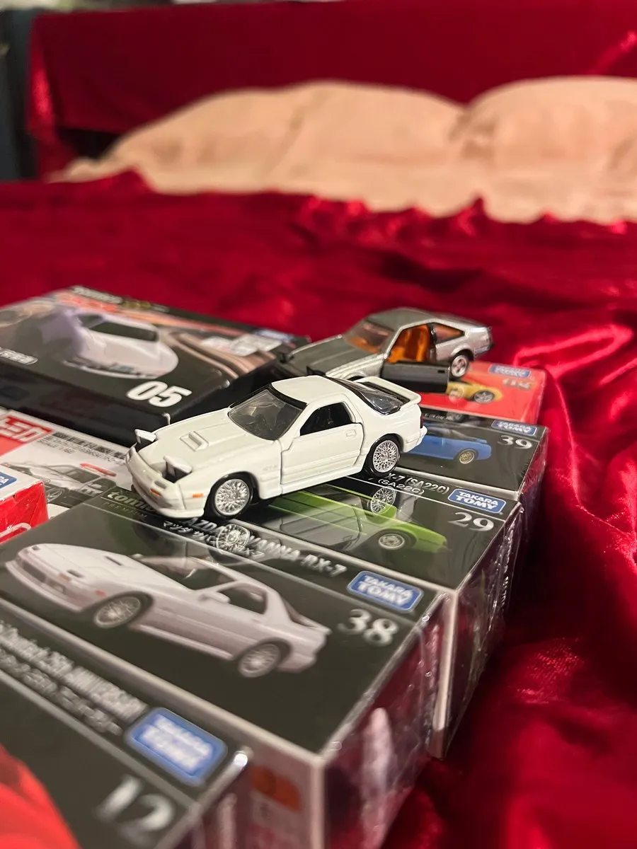 51887 tomica hiace scale