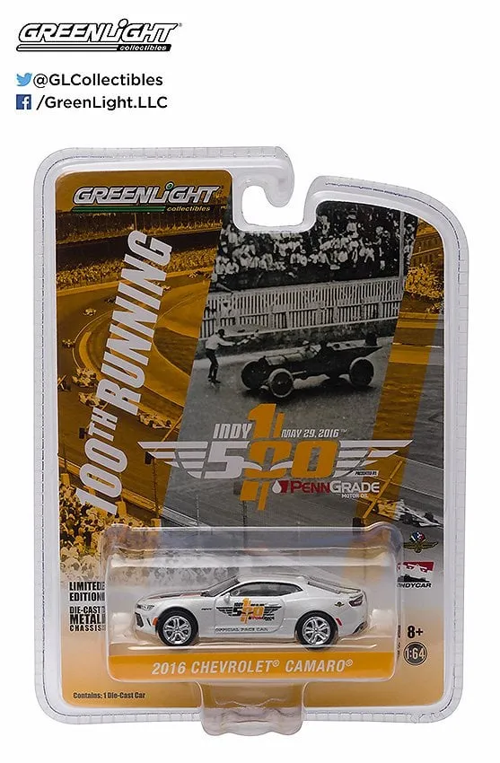 51897 indycar racing action