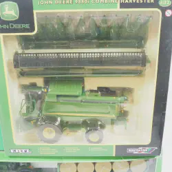 /img/51906-diecast-airplane-display.webp