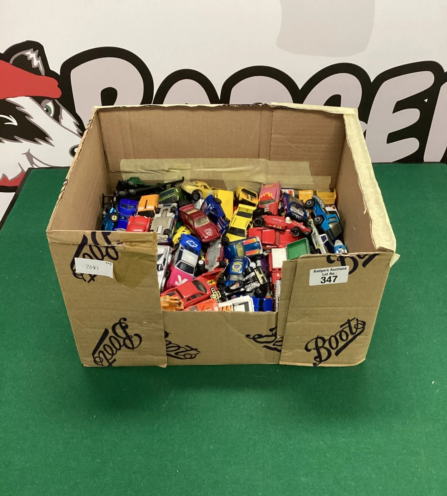 51916 diecast car scales