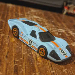 /img/51917-ford-gt40-diecast-display.webp