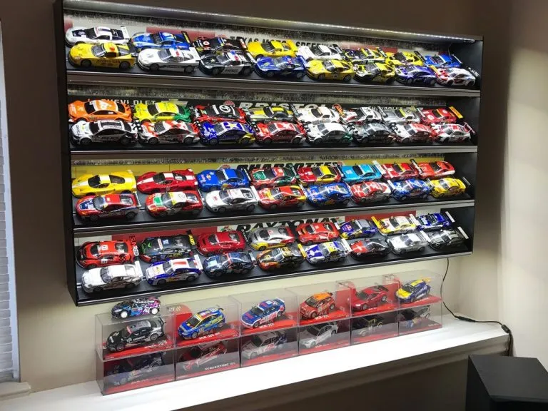 /img/51931-diy-diecast-car-display-case.webp