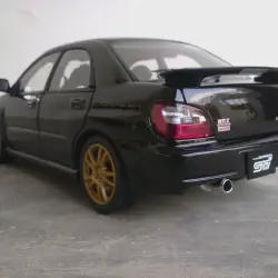 /img/51957-diecast-models-display.webp