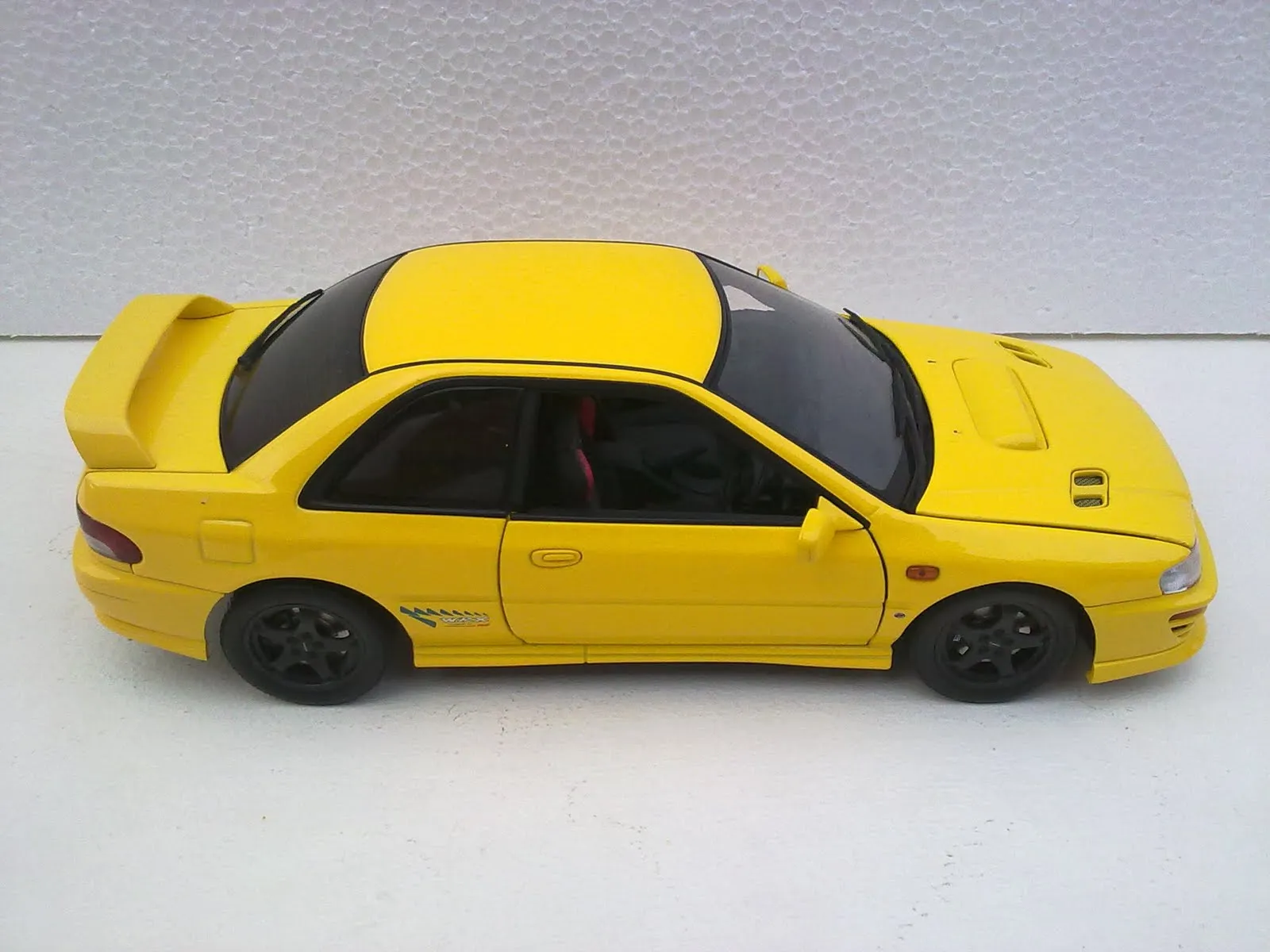 51957 subaru impreza sport hatchback diecast