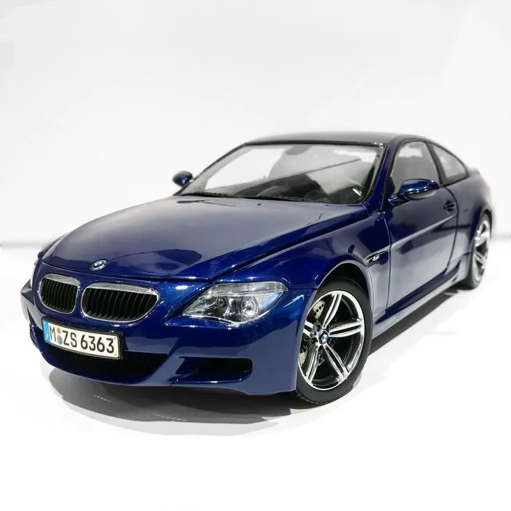 /img/51959-bmw-diecast-collection-display.webp