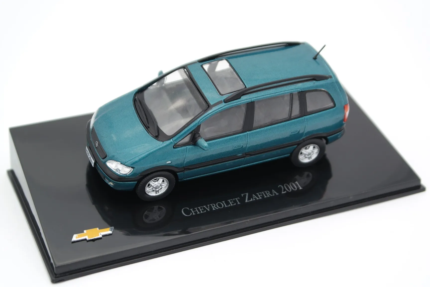 51969 diecast zafira detailed features