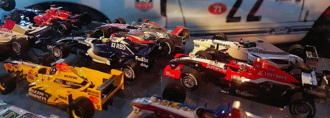 51982 action car accessories toronto