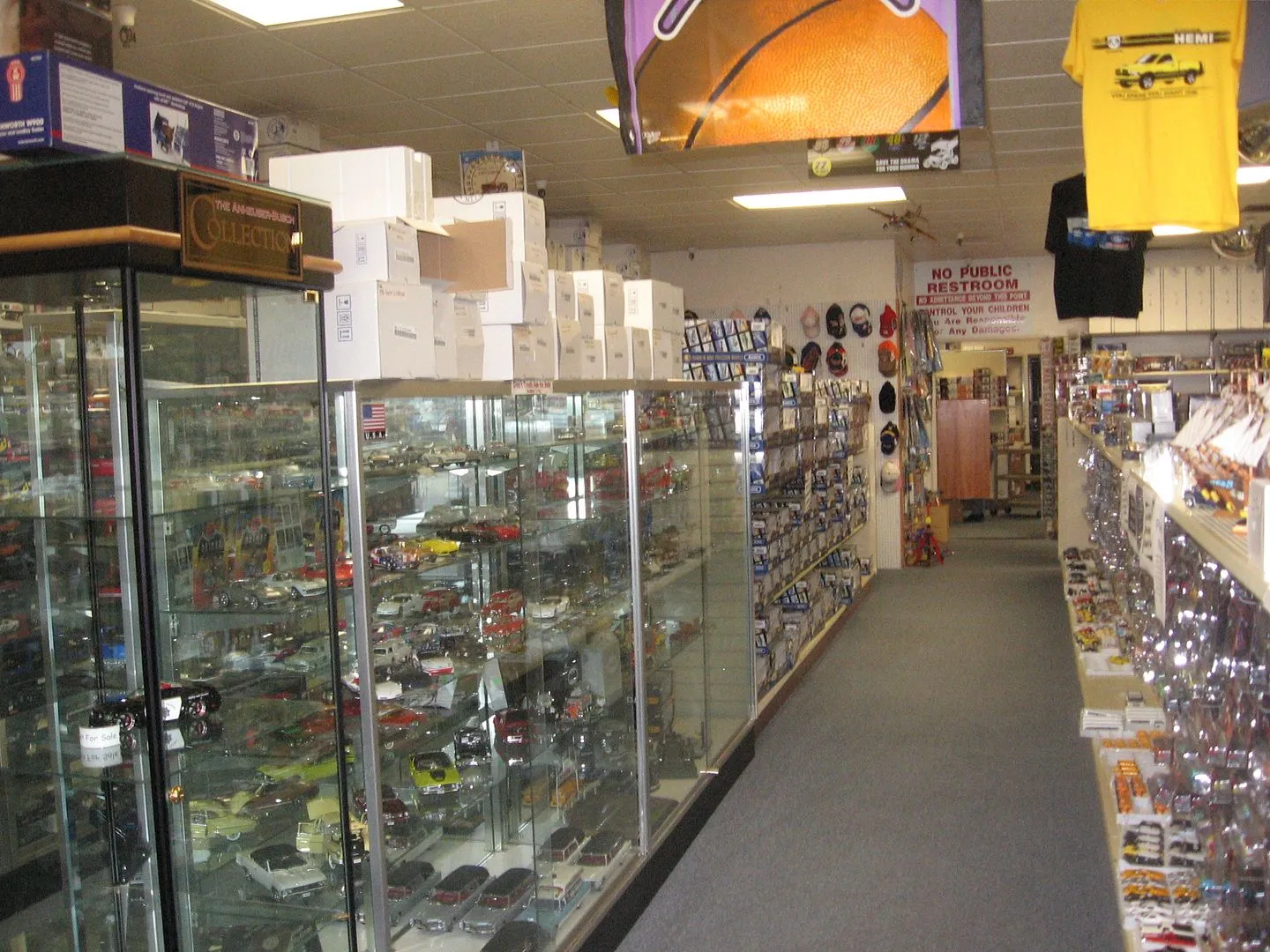 /img/51982-toronto-shopping.webp