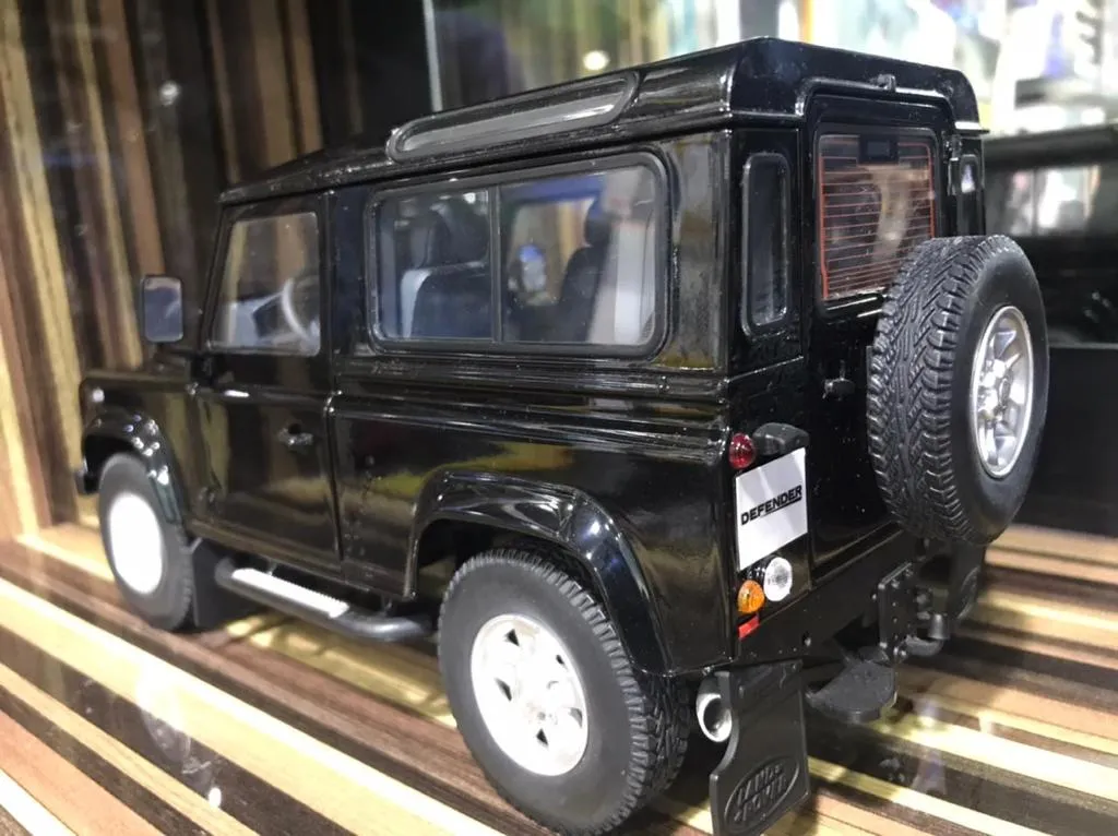 51997 land rover defender 90 diecast model 1