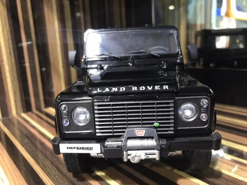51997 land rover defender 90 diecast model 2