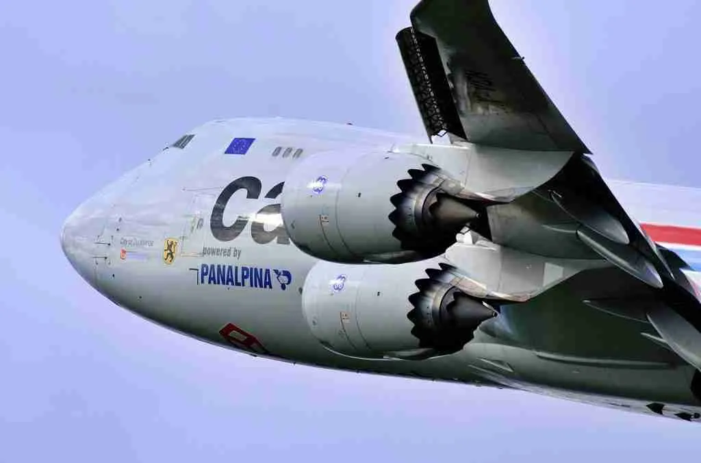 /img/52003-diecast-aircraft-communities.webp
