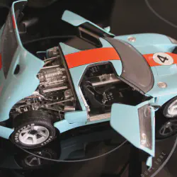 /img/52011-diecast-car-shop.webp