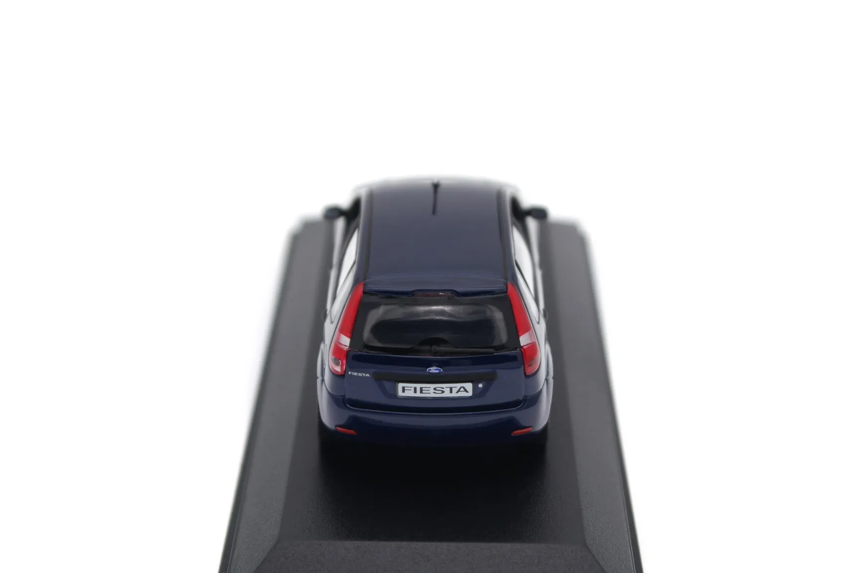 52013 ford fiesta mk8 diecast model1