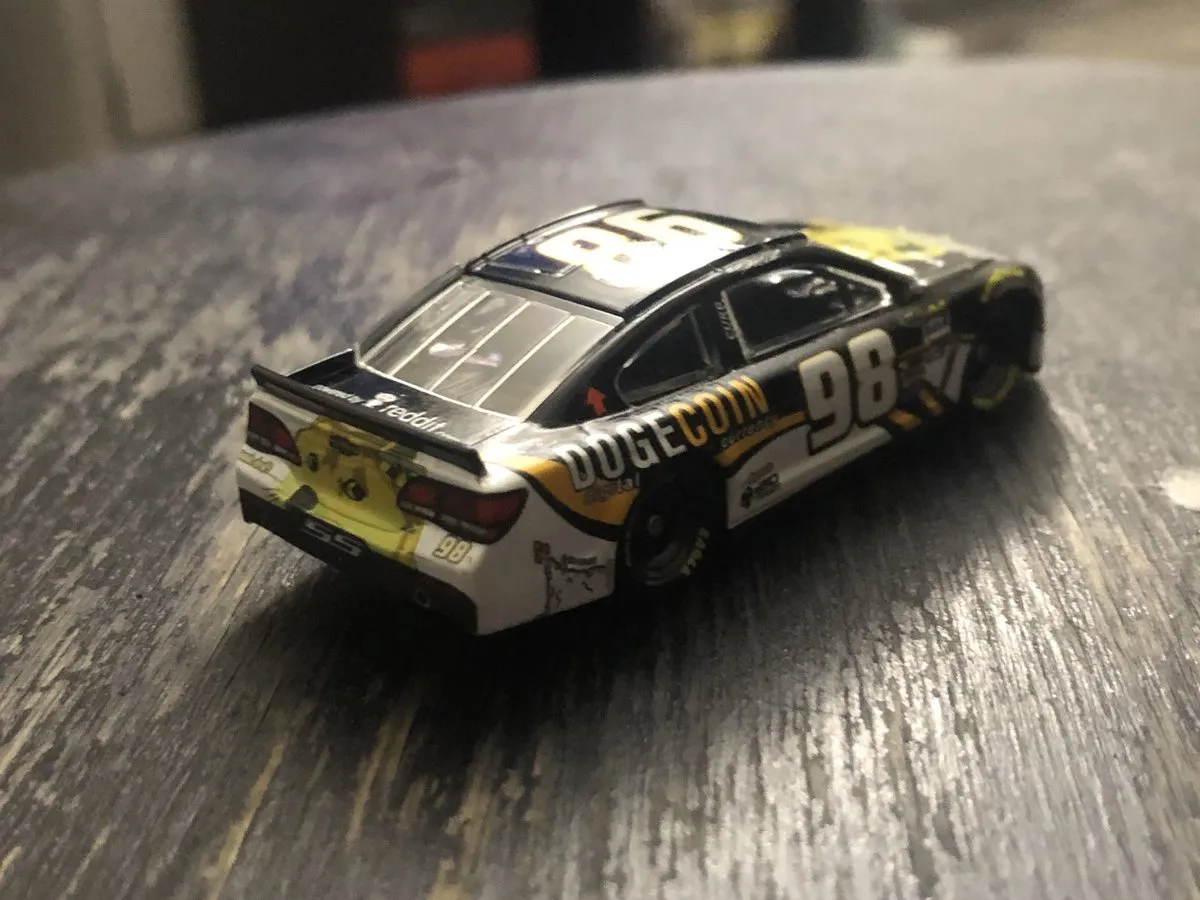 /img/52014-online-auction-diecast.webp