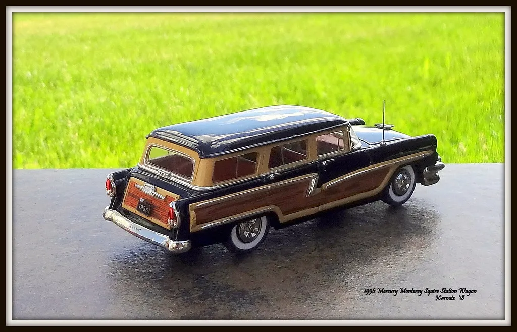 52016 mercedes benz 300sl diecast