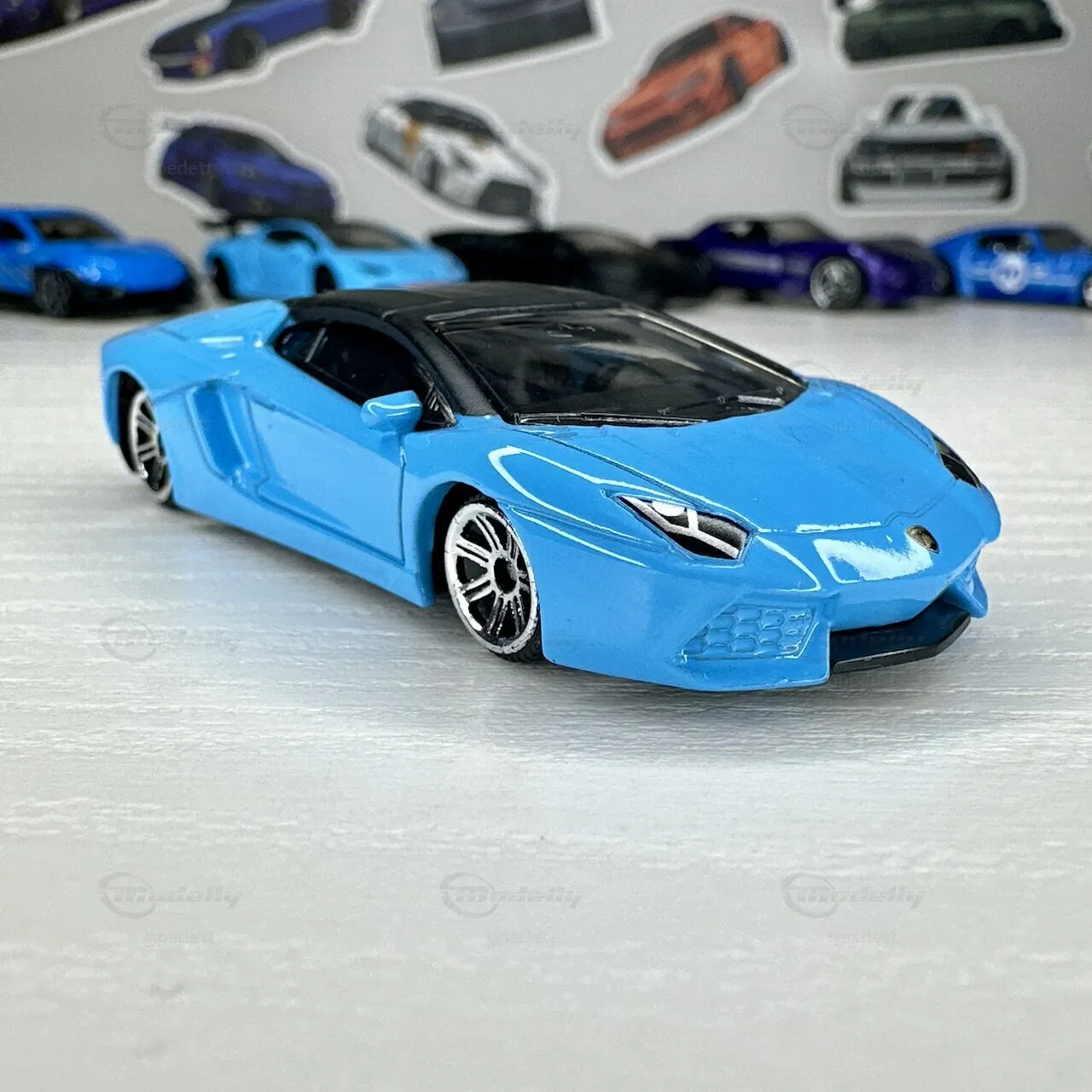 /img/52019-lamborghini-diecast-retailer.webp