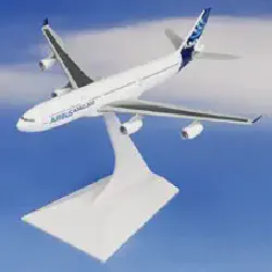 /img/52020-dragon-wings-diecast-collecting-tips.webp